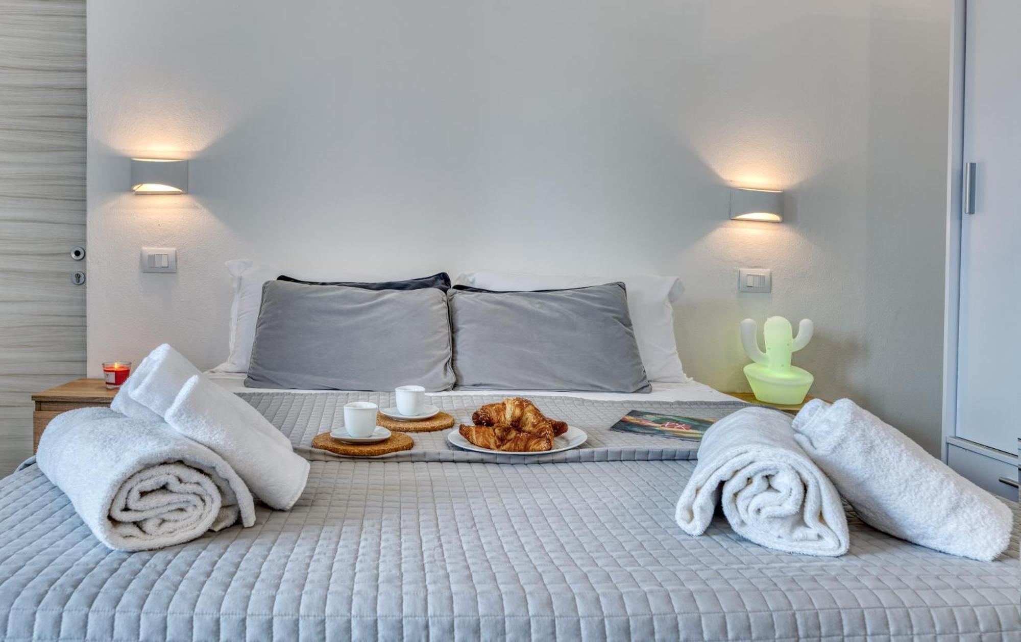 Izzhome Cozy Sunflowers Pula Kültér fotó